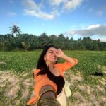 Bhavini Purohit Instagram - Happiness is a Day at Beach 🏝️ . @destination_srilanka . #influencer #beachday #stay #vacay #vacation #love #travel #trending #bhavinipurohit