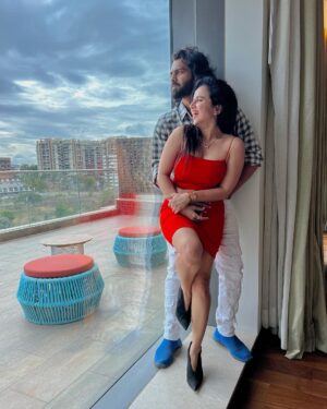 Bhavini Purohit Instagram - Your my Home n my adventure all at once ♥️ Living our luxury moments with @radissonbluhotelspanashik 
.
Swipe to check our beautiful Deluxe Suite >>

.
.
#influencer #style #couple #couplegoals #travel #staycation #luxury #babe #live #moments #trending #dhaval4bhavini #bhavinipurohit