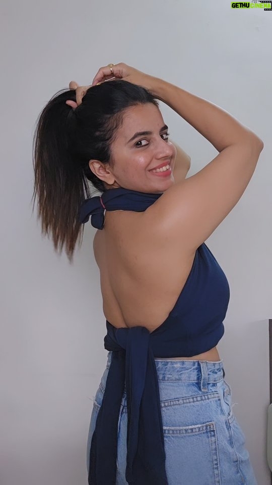 Bhavini Purohit Instagram - Styling this tshirt into backless top | Win Win 🥰 . #style #fashion #ootd #hack #crazy #win #fashionstyle #trending #backless #bhavinipurohit