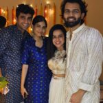Bhavini Purohit Instagram - #TuborgWaliDiwali with all this patakas ♥️ @tuborg . Celebration with #TuborgWaliDiwali #tuborgicedraft #whynot #tuborgzerosoda #opentomore