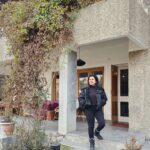 Bhavini Purohit Instagram - We finally ticked off Srinagar from the list, it was definitely worth it. Loved everything about Kashmir, the people, the food, the weather, just everything. This wouldn't have been possible if we didn't find a good place to stay but guess what? We booked an amazing stay with Airbnb Hosted by @airbnb @incredibleindia . Welcome to The Khanda Kothi, a heritage house in Srinagar. A place so rich in history, we decided to book a heritage stay with Airbnb coz why not? This will only add to the amazing experience & make it more memorable. . #incredibleindia #travel #airbnb #heritage #HeritageHomesonAirbnb #SoulofIndia #srinagar #kashmir #snow #love #cozy #trending #bhavinipurohit Srinagar, Jammu and Kashmir