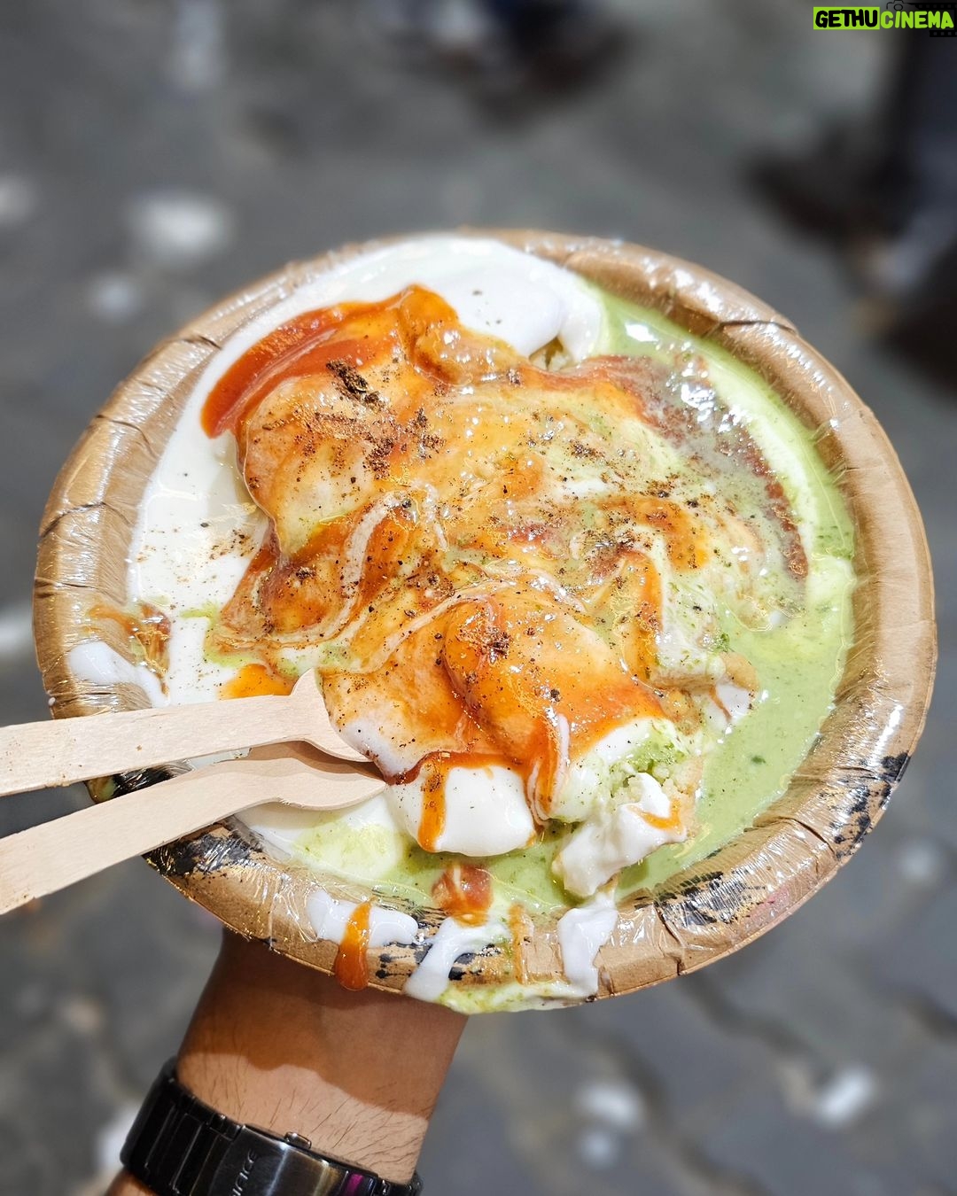 Bhavini Purohit Instagram - Delhi food >> swipe to know what all we ate 😍 . @dhavalmavreck took to the best n famous places in Delhi for food♥️ . #influencer #food #foodporn #crazy #madness #travel #addict #bhavinipurohit