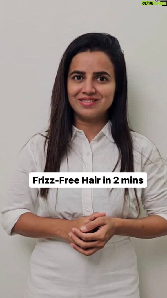 Bhavini Purohit Instagram - Bad hair days? ☹️ Well! We have a #2min solution for frizzy hair! You know your hair is in safe hands with @lovebeautyandplanet_in The hair mask is free of sulfates & parabens and makes my hair smell fresh from the lavender fields 🤌🏻 In just 2mins my hair feels smooth & frizz-free💁🏻‍♀️ It’s quickest way to fix my frizzy hair post travelling 💜 #AD #LoveBeautyAndPlanet #nofrizz #SmallActsofLoveforHair #SmallActsofLove #HairCare Routine #SustainableNaturalBeauty #frizzfreehair #2MinFrizzFix