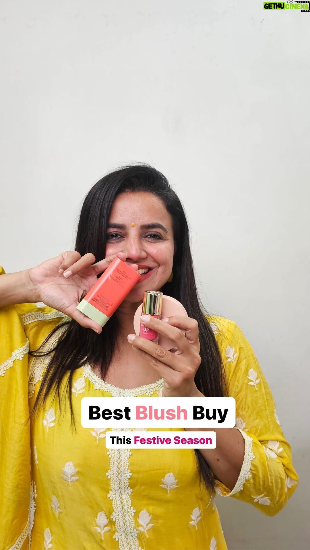 Bhavini Purohit Instagram - Best Blush buy this Festive season! My Top 3 Picks π«Άπ» . Let me know which one you guys love from this 03, in comments π . #influencer #makeup #makeuplover #trending #festive #festivevibes #makeuplover #best #top #actor #bhavinipurohit
