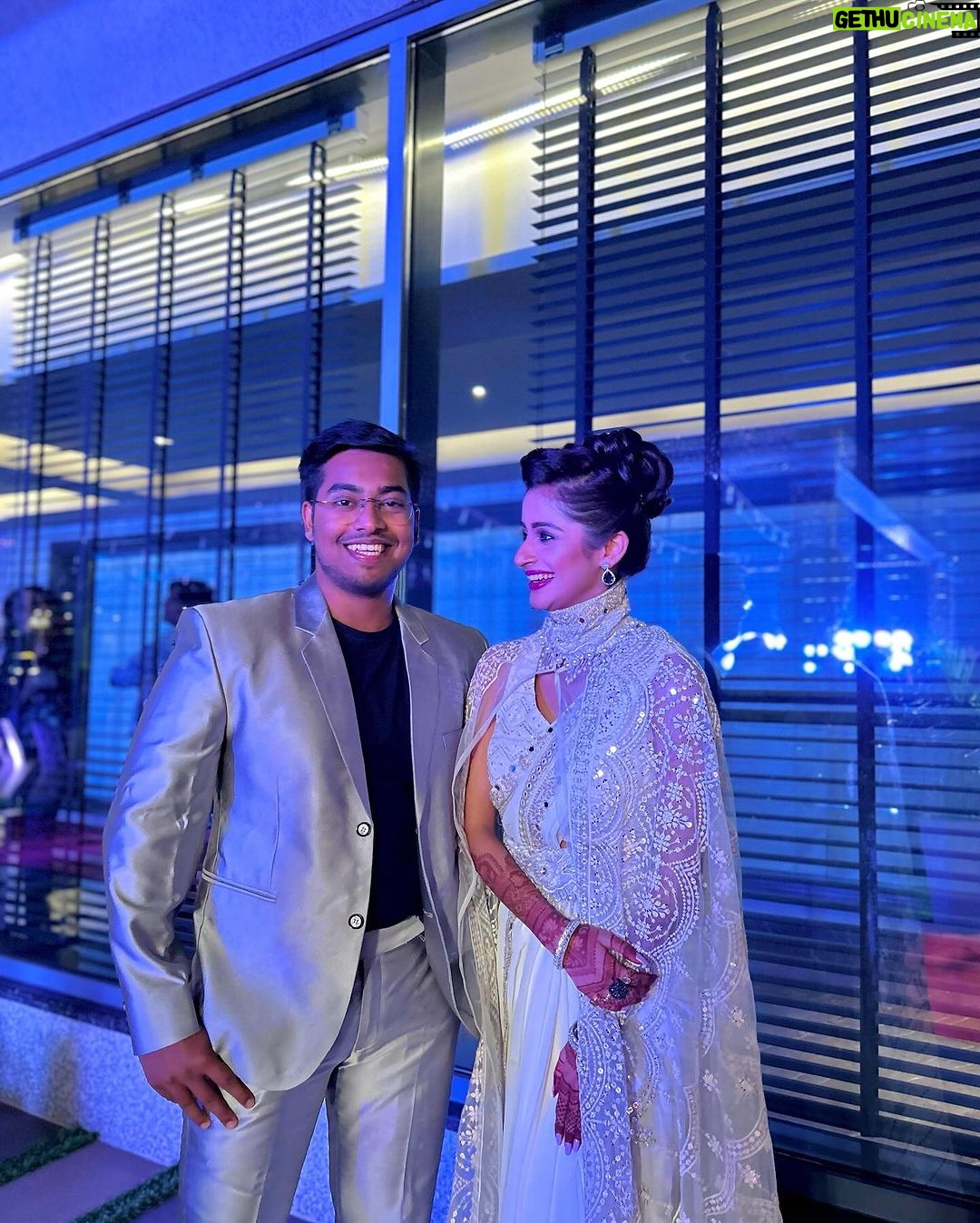 Bhoomika Dash Instagram - Heartfelt connections 💓✨ Vivanta By Taj