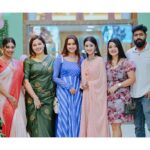 Bhoomika Dash Instagram – Presenting you an One ☝️ stop ✋🏻 destination of Fashion in town for the 1st time named as ‘Priyanshi Fashion & Styling Studio’.
@studiobypriyanshi
This fashion studio brings all the solution to fashion at one place, as in Saree & readymades, Salon, boutique, cosmetics too.
Here you will get 
All India wide variety of saree, bridal & party wear lehnga, gowns n suit pieces as well. 
Boutique designing & stitching also.
Here you will get brands in both casual and formal Men’s wear along with sherwani & kurta.

Also u will get quality Salon services along with bridal make up.
And lastly they have a cosmetics store also for ur regular needs with fancy & bridal jewellery.
For more details pls do visit the store. 
Address- near Mani Tribhuvan Apartment, nandankanan road, Patia Bhubaneswar. Raghunathpur