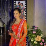 Bhoomika Dash Instagram - Embracing the spotlight, letting my passion illuminate the stage. 💫🌟 #sangeetnight💃 Decor by @newwave_weddingplanner_events Pipul Padmaja Premium Hotel & Convention