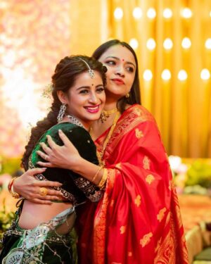 Bhoomika Dash Instagram - A special appreciation post to my another favourite couple @alpanacolada bhabi and @sanskargram bhaina 😌✨

Thank you for showering me with all the love in the world!!! You both have always been there for me, supporting me in everything I have done. May your love continue to grow stronger with each passing day. Keep pampering me 😌
Cheers to more get togethers, weddings and gossips , ykwim 🥂🤪😜

📸 @asutoshphotomagicofficial
