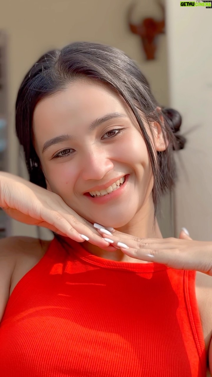 Celesti Bairagey Instagram - Summer is here, and so is my go-to sunscreen! βοΈπ Dot & Key Vitamin C + E Super Bright Sunscreen is my secret weapon for a radiant, protected and healthy-looking skin. Infused with Triple Vitamin C & Sicilian Blood Orange, it's not only effective but also, cruelty-free. πΏπ° Don't forget to use my code "CESH15' to get additional discount! πβ¨ Also, what are you doing this summer to get your skin glowing? Comment down below! #DotAndKey #SuperBrightSunscreen #vitCplusspf #matchmadeinheaven #ad #skincare #wearemadify #summerready