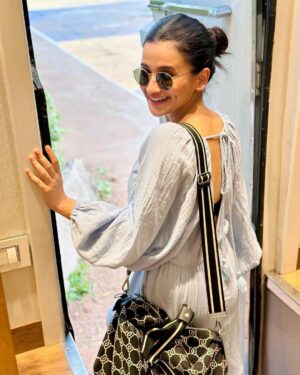 Celesti Bairagey Instagram - When it's an early #packup after a tight schedule🤍
Picture credit @meenakshi.bairagey