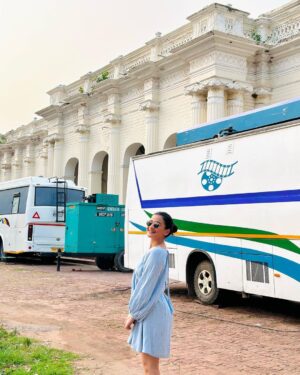 Celesti Bairagey Instagram - When it's an early #packup after a tight schedule🤍
Picture credit @meenakshi.bairagey