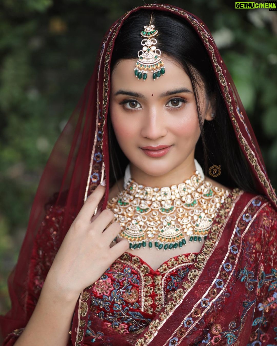 Celesti Bairagey Instagram - PRESENTING गुड़िया ⭐️ @celesti.bairagey 💄 - @kashishjain613 @priya4759 @mahek__j__ 📸- @udfilmsandphoto OUTFIT & JEWEL - @amrutsurat #celestibairagey #kashishjain613 #makeuplooks #makeupgoals #makeupartistworldwide #makeuptransformation #makeuptutorials #makeupartist #kashishjain613 #makeuptutorial #makeuprevolution #makeupobsessed #makeupbyme #pkmakeupstudio #makeupaddict #makeupdolls #photography #makeupmafia #makeuplover #beauty #makeuplook #mua #makeupaddiction #makeupinspiration #makeupartistsworldwide #makeupjunkie #makeupinspo #wakeupandmakeup #shanayakhan #photooftheday #makeupoftheday