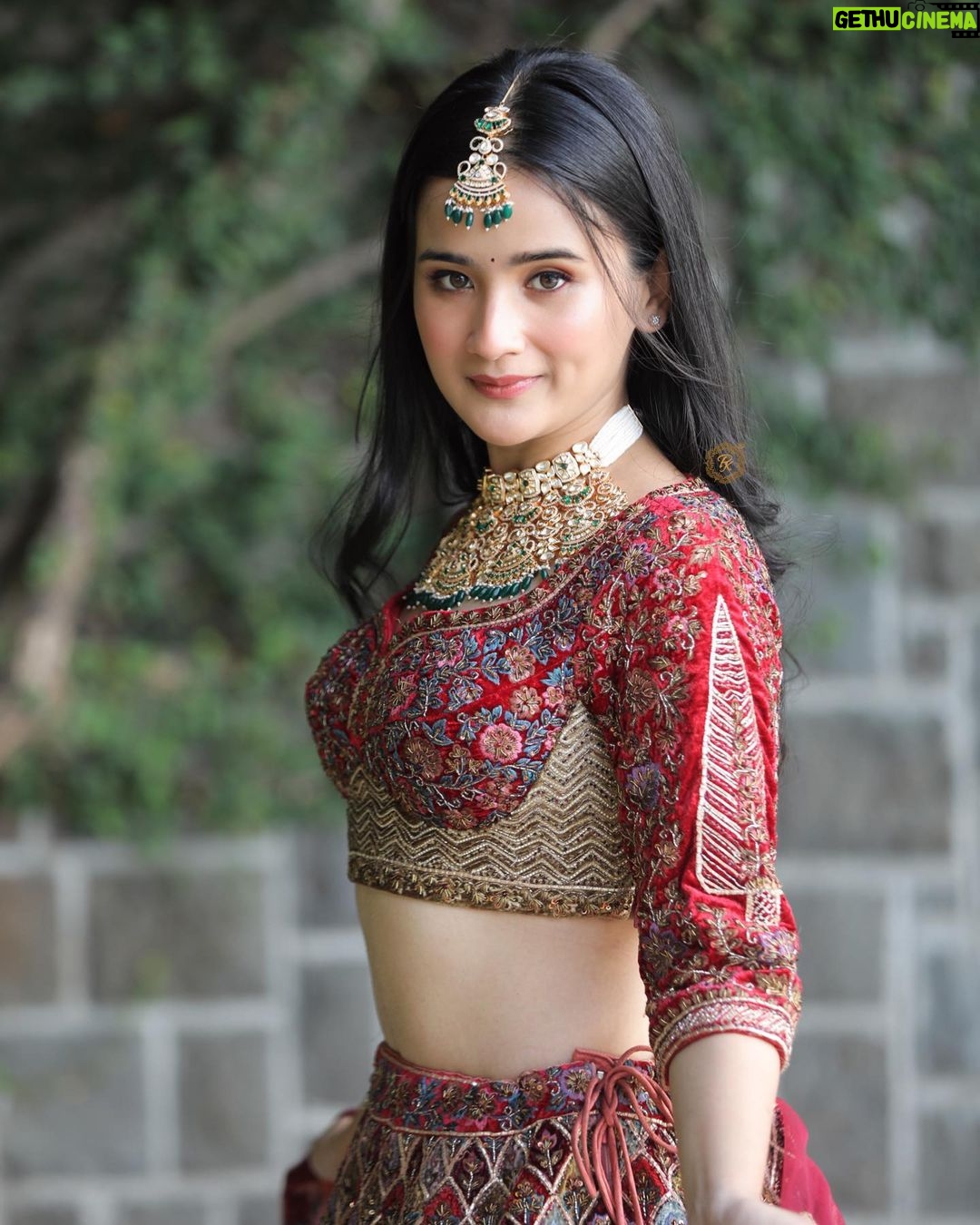 Celesti Bairagey Instagram - PRESENTING गुड़िया ⭐️ @celesti.bairagey 💄 - @kashishjain613 @priya4759 @mahek__j__ 📸- @udfilmsandphoto OUTFIT & JEWEL - @amrutsurat #celestibairagey #kashishjain613 #makeuplooks #makeupgoals #makeupartistworldwide #makeuptransformation #makeuptutorials #makeupartist #kashishjain613 #makeuptutorial #makeuprevolution #makeupobsessed #makeupbyme #pkmakeupstudio #makeupaddict #makeupdolls #photography #makeupmafia #makeuplover #beauty #makeuplook #mua #makeupaddiction #makeupinspiration #makeupartistsworldwide #makeupjunkie #makeupinspo #wakeupandmakeup #shanayakhan #photooftheday #makeupoftheday