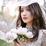 Celesti Bairagey Instagram - लुक्क - चिप्प न जावो जी🤍 Shoot for @albita__prodhani Photo credit @bikashsaikia_photography #makeupartist #makeup #bride #bridalmakeup