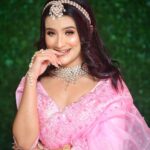 Celesti Bairagey Instagram - एक दिल है, एक जान है दोनों तुझपे कुर्बान है🤍 Makeup and hair by @guriya_karmakr Outfit from @niponsinhacouture Photographers @avhijeetborahphotography Guwahati, Assam