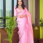 Celesti Bairagey Instagram - एक दिल है, एक जान है दोनों तुझपे कुर्बान है🤍 Makeup and hair by @guriya_karmakr Outfit from @niponsinhacouture Photographers @avhijeetborahphotography Guwahati, Assam