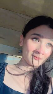 Celesti Bairagey Instagram - Trying to live my #bollywood soul in an #auto ride, resulting in #bloopers 🥺🤍 #indianwear #blacksaree #sunkissed