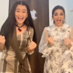 Celesti Bairagey Instagram - When @celesti.bairagey taught me lil bit of dance on her Assamese song😍 you can see the excitement when we finally did it right😛 beautiful song #premorebahela ❤️ . #divyanganaajain #divyanganajain #rajjo #celestibairagey