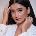 Celesti Bairagey Instagram - And now that you don't have to be perfect, you can be good🫶 HMU @kashishjain613 ❤️ Picture credit @udfilmsandphoto ❤️ Mumbai - मुंबई
