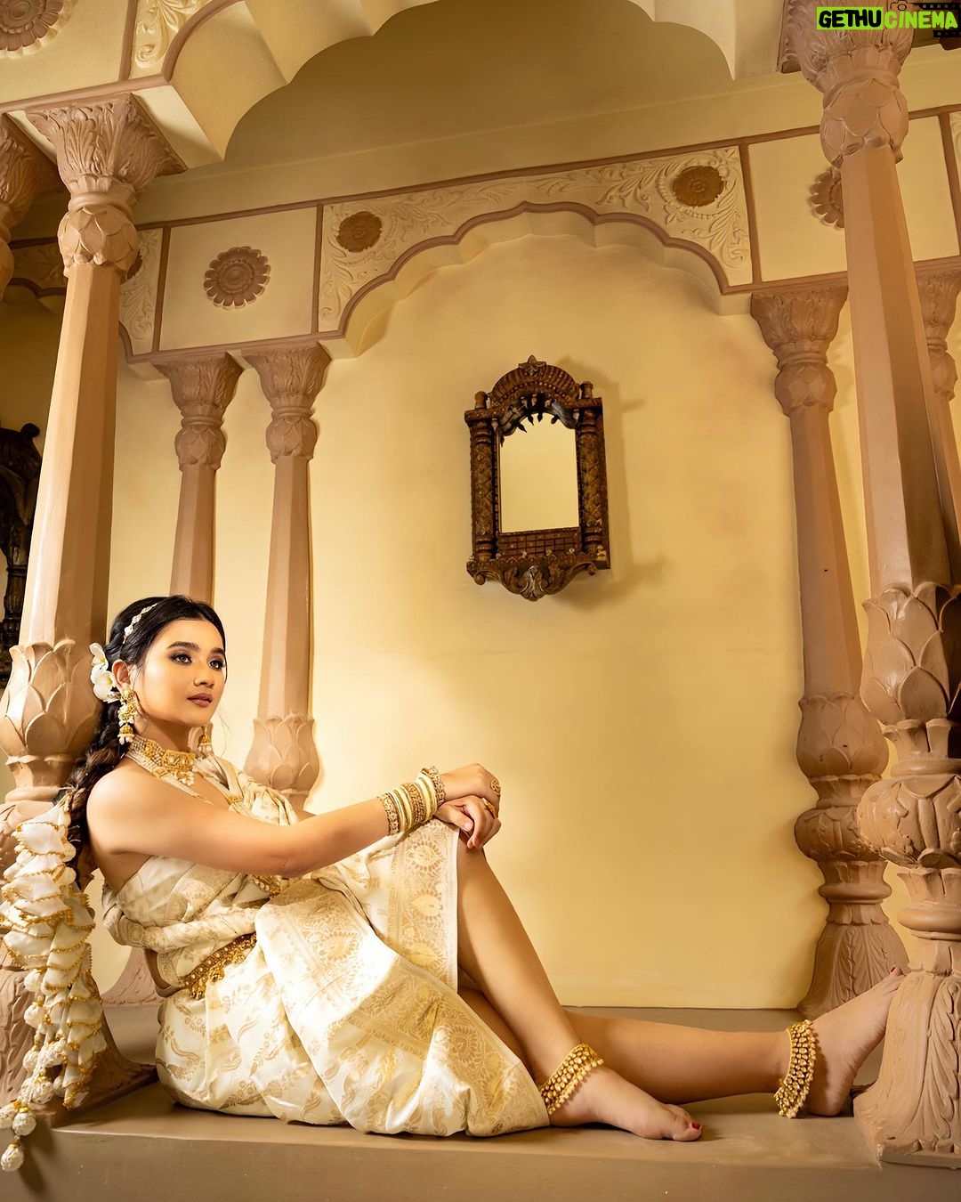 Celesti Bairagey Instagram - NAVRATRI DAY 2 featuring @celesti.bairagey as the Modern Indian Goddess where she represents the color white🤍 . The color white represents Goddess Brahmacharini and signifies peace and serenity. . Shoot Concept & Designed By:- @nehaadhvikmahajan @bridalsbynam . 💄MUA , Hair & Styling :- @nehaadhvikmahajan . 🥻Saree :- @neerusindia . 💍Jewelery :- @sonisapphire . 🎥:- @deepak_das_photography @kakali_das_photography . 📍Location:- @setsinthecity.in #celestibairagey #makeup #ootd #nehaadhvikmahajan #makeupbyme💄 #nammakeovers #bride #to #be #bridal #look #bridalmakeupartist #destinationweddingmakeupartist #weddingmakeup #hair #hairstyling #nammakeovers #bollywood #television #makeupartist #mumbai #traveller #all #over #the #globe
