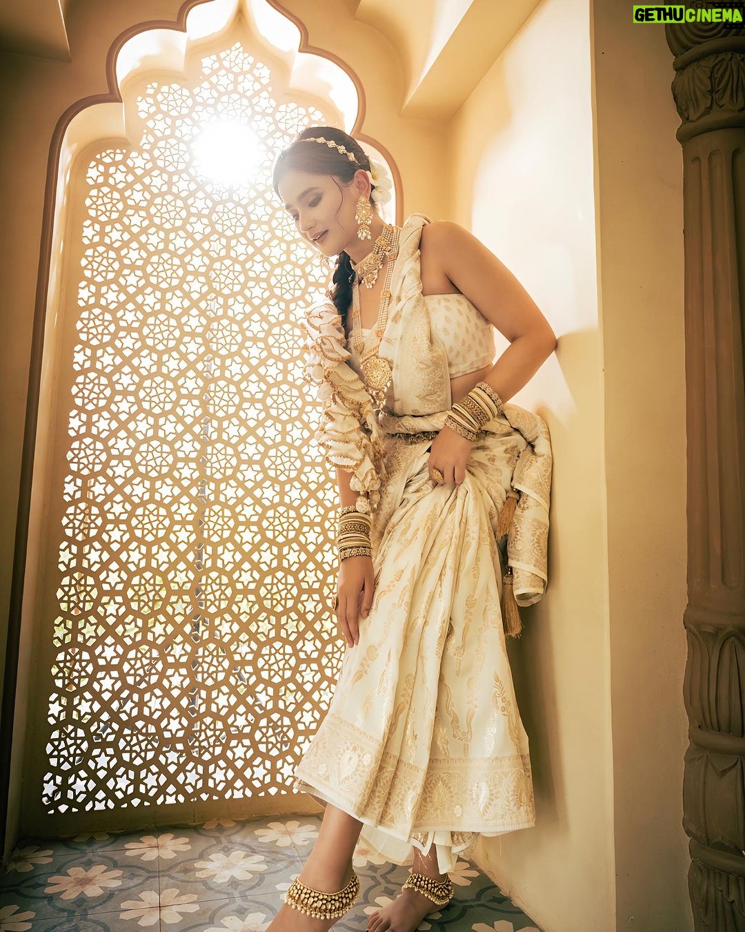 Celesti Bairagey Instagram - NAVRATRI DAY 2 featuring @celesti.bairagey as the Modern Indian Goddess where she represents the color white🤍 . The color white represents Goddess Brahmacharini and signifies peace and serenity. . Shoot Concept & Designed By:- @nehaadhvikmahajan @bridalsbynam . 💄MUA , Hair & Styling :- @nehaadhvikmahajan . Assistant stylist :- @styleby_vaishnavi . 🥻Saree :- @neerusindia . 💍Jewelery :- @sonisapphire . 🎥:- @deekad_studios @kakali_das_photography . 📍Location:- @setsinthecity.in #celestibairagey #makeup #ootd #nehaadhvikmahajan #makeupbyme💄 #nammakeovers #bride #to #be #bridal #look #bridalmakeupartist #destinationweddingmakeupartist #weddingmakeup #hair #hairstyling #nammakeovers #bollywood #television #makeupartist #mumbai #traveller #all #over #the #globe