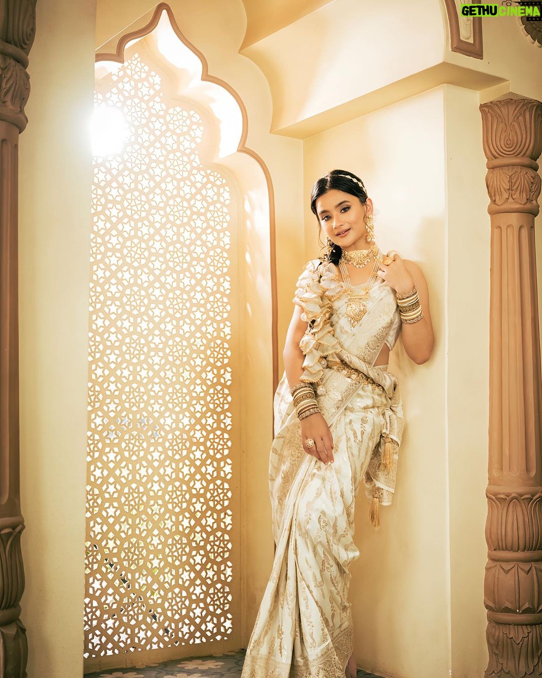 Celesti Bairagey Instagram - NAVRATRI DAY 2 featuring @celesti.bairagey as the Modern Indian Goddess where she represents the color white🤍 . The color white represents Goddess Brahmacharini and signifies peace and serenity. . Shoot Concept & Designed By:- @nehaadhvikmahajan @bridalsbynam . 💄MUA , Hair & Styling :- @nehaadhvikmahajan . Assistant stylist :- @styleby_vaishnavi . 🥻Saree :- @neerusindia . 💍Jewelery :- @sonisapphire . 🎥:- @deekad_studios @kakali_das_photography . 📍Location:- @setsinthecity.in #celestibairagey #makeup #ootd #nehaadhvikmahajan #makeupbyme💄 #nammakeovers #bride #to #be #bridal #look #bridalmakeupartist #destinationweddingmakeupartist #weddingmakeup #hair #hairstyling #nammakeovers #bollywood #television #makeupartist #mumbai #traveller #all #over #the #globe