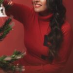 Chandini Tamilarasan Instagram – “Wishing you a magical Christmas that sparkles as bright as your Instagram feed! “ 🌟
Shot by @g_vigneshwaran_ 
Concept @irst_photography ✨
Mua @rajavelul ✨
Hairstylist @prem_hairstyle ✨
Assisted by @ramanna386 ✨

#chandinitamilarasan #chandini #actresschandini #photoshoot #sunday #love #vibes #weekendvibes #weekend #kollywood #tollywood #tollywoodactress #weekendmood #merrychristmas #merrychristmas🎄 #merrychristmas2023 #happyholidays #christmasmagic✨ #christmasdecor #christmastime #winterishere #2023