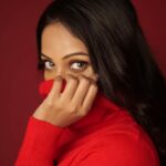 Chandini Tamilarasan Instagram – “Wishing you a magical Christmas that sparkles as bright as your Instagram feed! “ 🌟
📸 @irst_photography ✨
Mua @rajavelul ✨
Hairstylist @prem_hairstyle ✨
Assisted by @ramanna386 ✨

#chandinitamilarasan #chandini #actresschandini #photoshoot #sunday #love #vibes #weekendvibes #weekend #kollywood #tollywood #tollywoodactress #weekendmood #merrychristmas #merrychristmas🎄 #merrychristmas2023 #happyholidays #christmasmagic✨ #christmasdecor #christmastime #2023