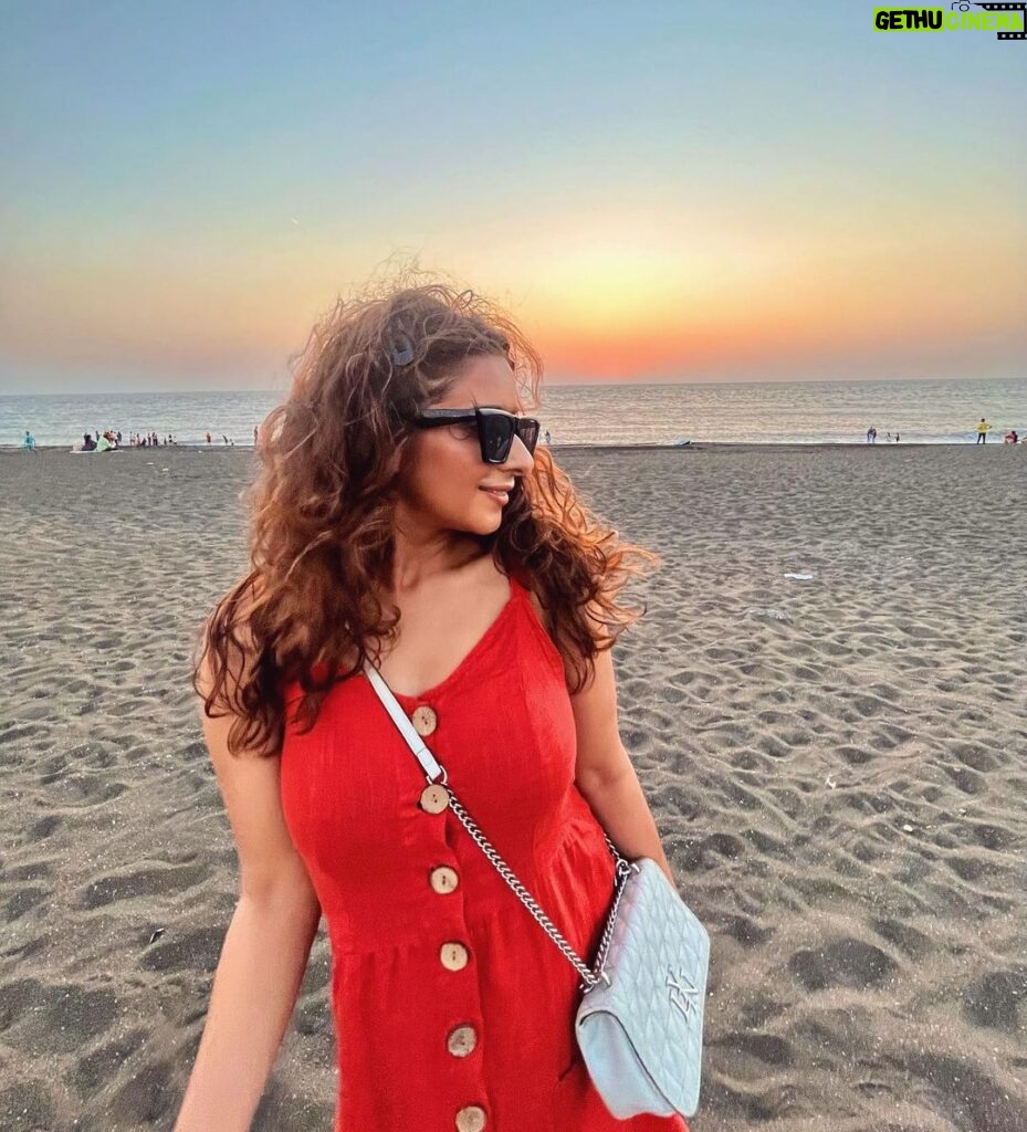 Chestha Bhagat Instagram - A sunset will colour your dreams 🧡 Daman, India