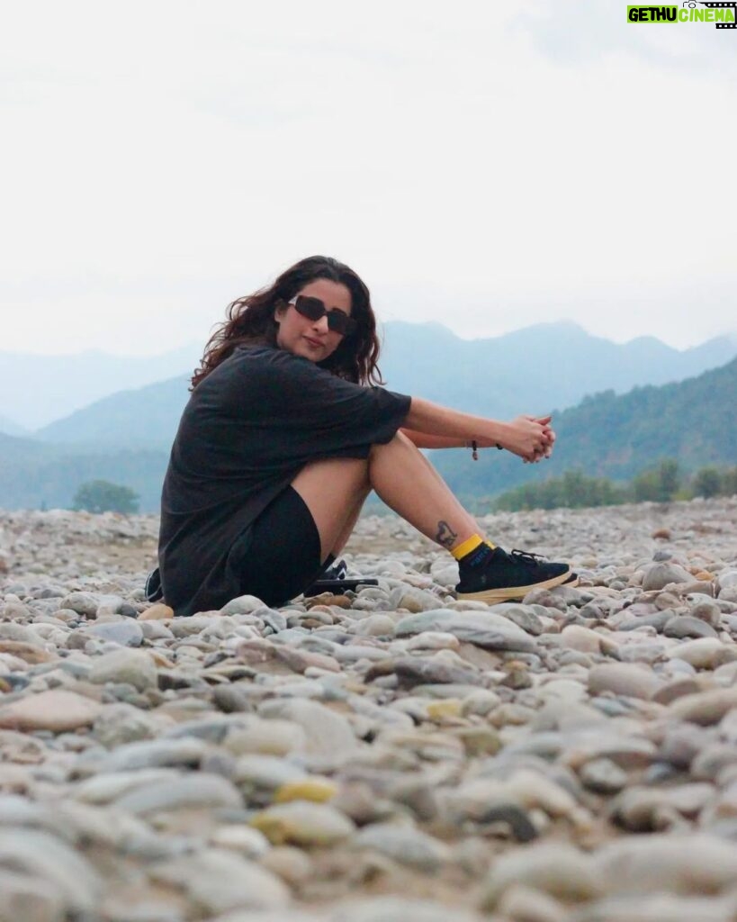 Chestha Bhagat Instagram - Collect moments, not things ❤️ @countryinn_tarikariverside @countryinn_resorts #shortvacation #intothejungle #trekking #naturelovers #jimcorbett #getaway #junglesafari #makememories #happysunday #weekendgetaway Corbett National Park