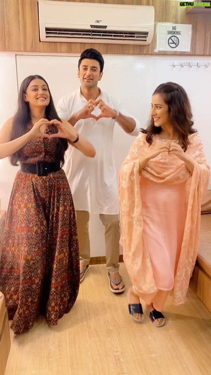 Chestha Bhagat - 113.1K Likes - ❤️
#nishantmalkhani #nishantsinghmalkani #samikshajaiswal #cheshtabhagat #controlroom
@dangal_tv_channel
@samikshajaiswal16
@cheshtabhagat