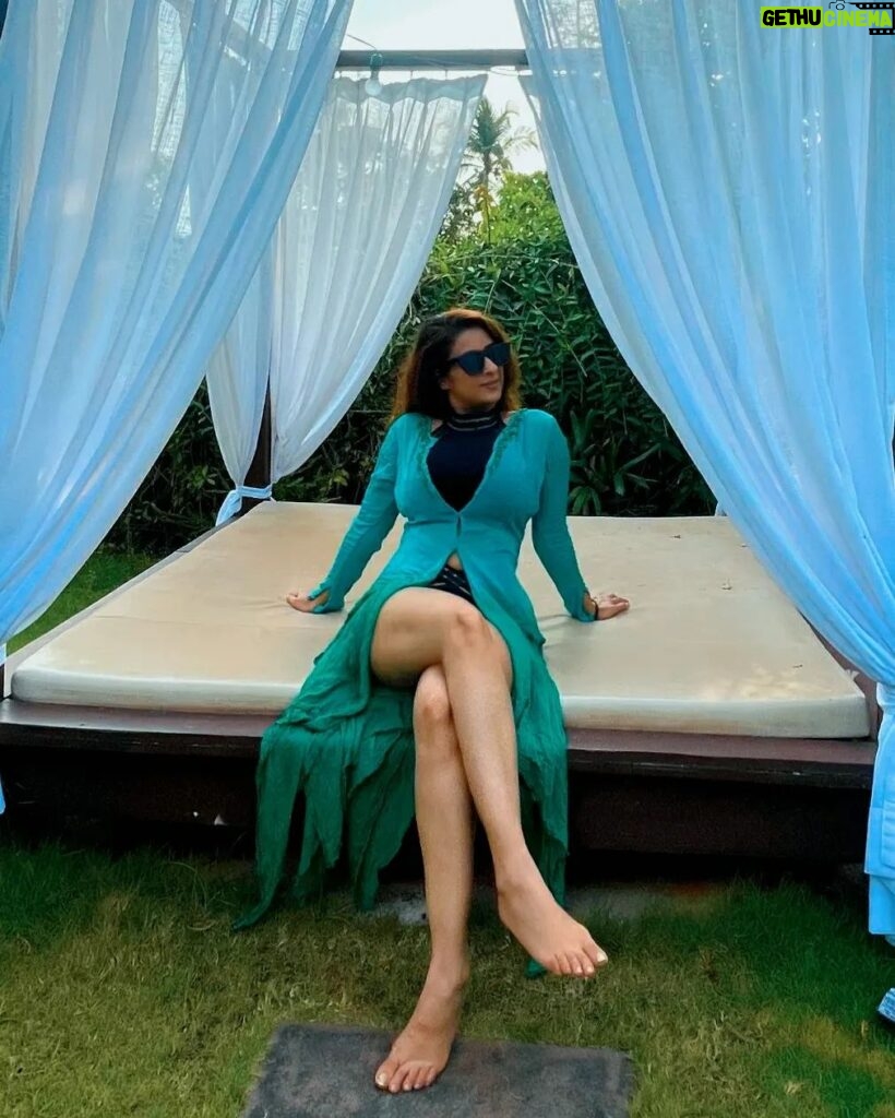 Chestha Bhagat Instagram - Feeling blue-tiful !