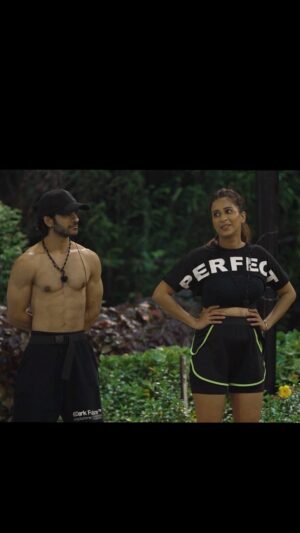Chestha Bhagat Instagram - Bond build karne ke liye kabhi kabhi baaten nahi but achi understanding build Karna zaroori hota hai ?

@officialjiocinema @banijayasia @aerreo 
#temptationislandindia #temptationisland #temptationislandonjiocinema #chini
