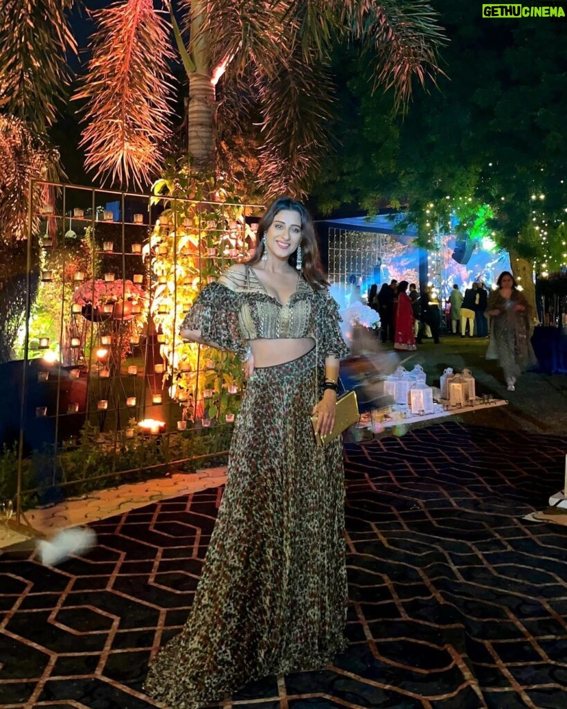 Chestha Bhagat Instagram - May your heart glow as bright as the Diyas this Diwali. HAPPY DIWALI 🪔 Styling: @shreeyamongia @stylbyshreeyamongia Outfit: @expressionistbyjaspreet Jewels: @suhana_art_and_jewels