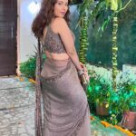 Chestha Bhagat Instagram - Burn all your bad times and enter the good ones. #aboutlastnight #festivevibes #diwalivibes Styling: @shreeyamongia @stylbyshreeyamongia Outfit: @expressionistbyjaspreet Jewels: @suhana_art_and_jewels