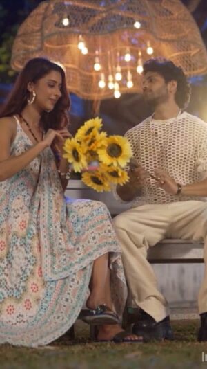 Chestha Bhagat Instagram - Tu mera koi na hoke bhi kuch laage 
@officialjiocinema @banijayasia @aerreo 
 
#temptationisland #temptationislandindia #temptationislandonjiocinema #bollywoodromance #realityshow #chini