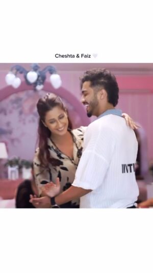 Chestha Bhagat Instagram - Is bond ko Hum kya naam  De ?🤭
#faizfa #team07 #faizsquad #temptationislandindia #faizta