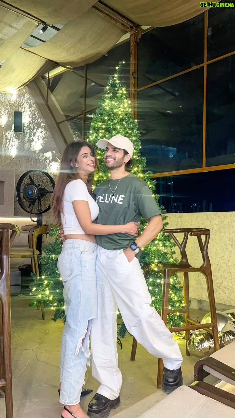 Chestha Bhagat - 164.1K Likes - Merry Christmas 🎄🎅