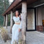 Chestha Bhagat Instagram – A grateful heart sees many blessings ❤️🧿🦋
 
📍  @seclude.in Seclude Kasauli