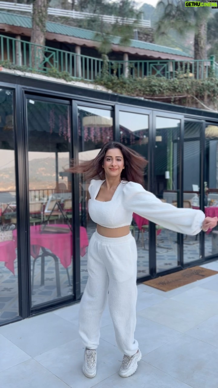 Chestha Bhagat - 45.7K Likes - Missed myself a little too much 🦋
📍@seclude.in