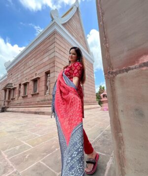 Chhandita Padhi Instagram - Only going places that spark joy…
Vanaras diary…..