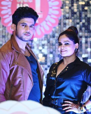 Chhandita Padhi Instagram - not a regular mom….☺️
I'm a cool mom….🤟🏻