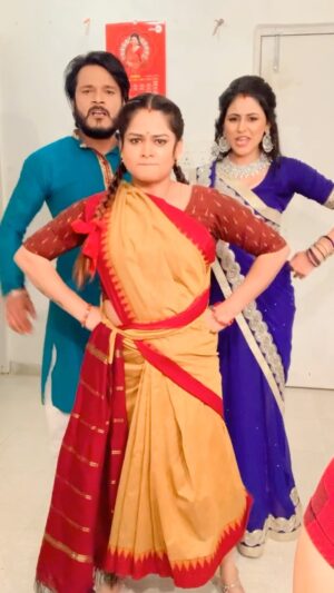 Chhandita Padhi Instagram - Makeup room masti ….
#reels #reelsvideo #reelsinstagram #reelitfeelit #reelsindia #timepass #fun