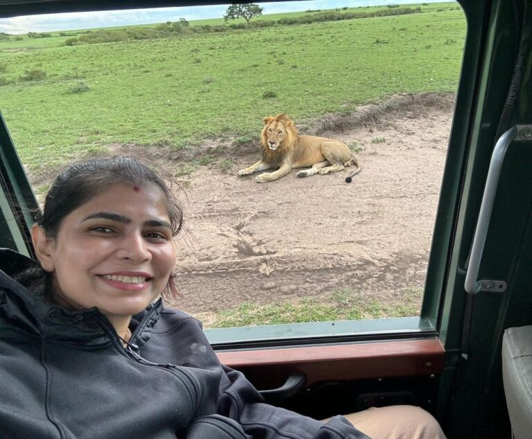 Chinmayi Instagram - Masai Mara; Walking near Giraffes, photos with a lion at close quarters. @starvoirs hit it out of the park. I had no idea it would be so stunning