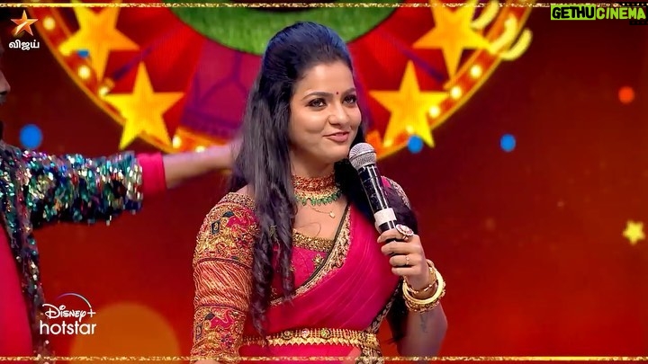 Chitra Instagram - Aww that’s really unforgettable memories u people gave me 😍🥰😍thank u soo much @vijaytelevision for this surprise Thank u ma love ❤️