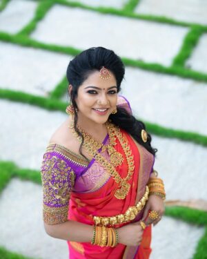 Chitra Instagram - MUA @lavanyaeuginebridalmakeup 
Saree by @swathisonline 
Blouse by #savinidii 
Jwell by @new_ideas_fashions