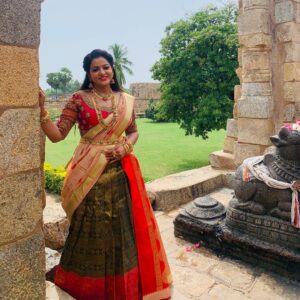 Chitra Instagram - Thank you so much for inviting me to this shop opening 😍🥰😍
Costume by @savinidii_official 
Jwellery @savinidii_jewellery
Saree by @useeshopapp