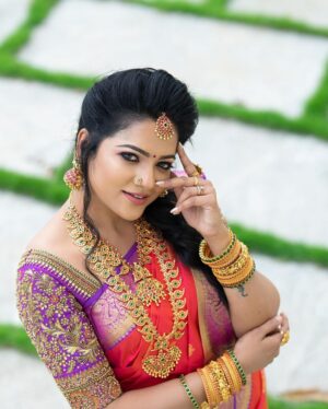 Chitra Instagram - MUA @lavanyaeuginebridalmakeup 
Saree by @swathisonline 
Blouse by #savinidii 
Jwell by @new_ideas_fashions