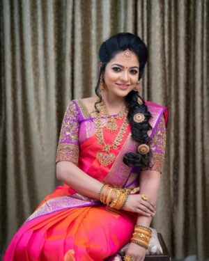 Chitra Instagram - MUA @lavanyaeuginebridalmakeup 
Saree by @swathisonline 
Blouse by #savinidii 
Jwell by @new_ideas_fashions