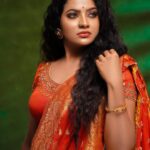 Chitra Instagram - Mua : @laavi_me @lavanya_makeupartist Photography : @artsystudios.india Outfits : @naziasyedofficial Organised : @wedding.destination.chennai Jewellery : @wowbridaljewel